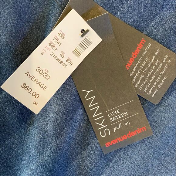 Avenue Jeans Womens Size 30 NEW Stretchy Skinny Straight Pull On Casual Denim - Picture 8 of 8